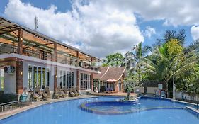 Oemah Tahu Banjarnegara Resto&Resort Mitra RedDoorz